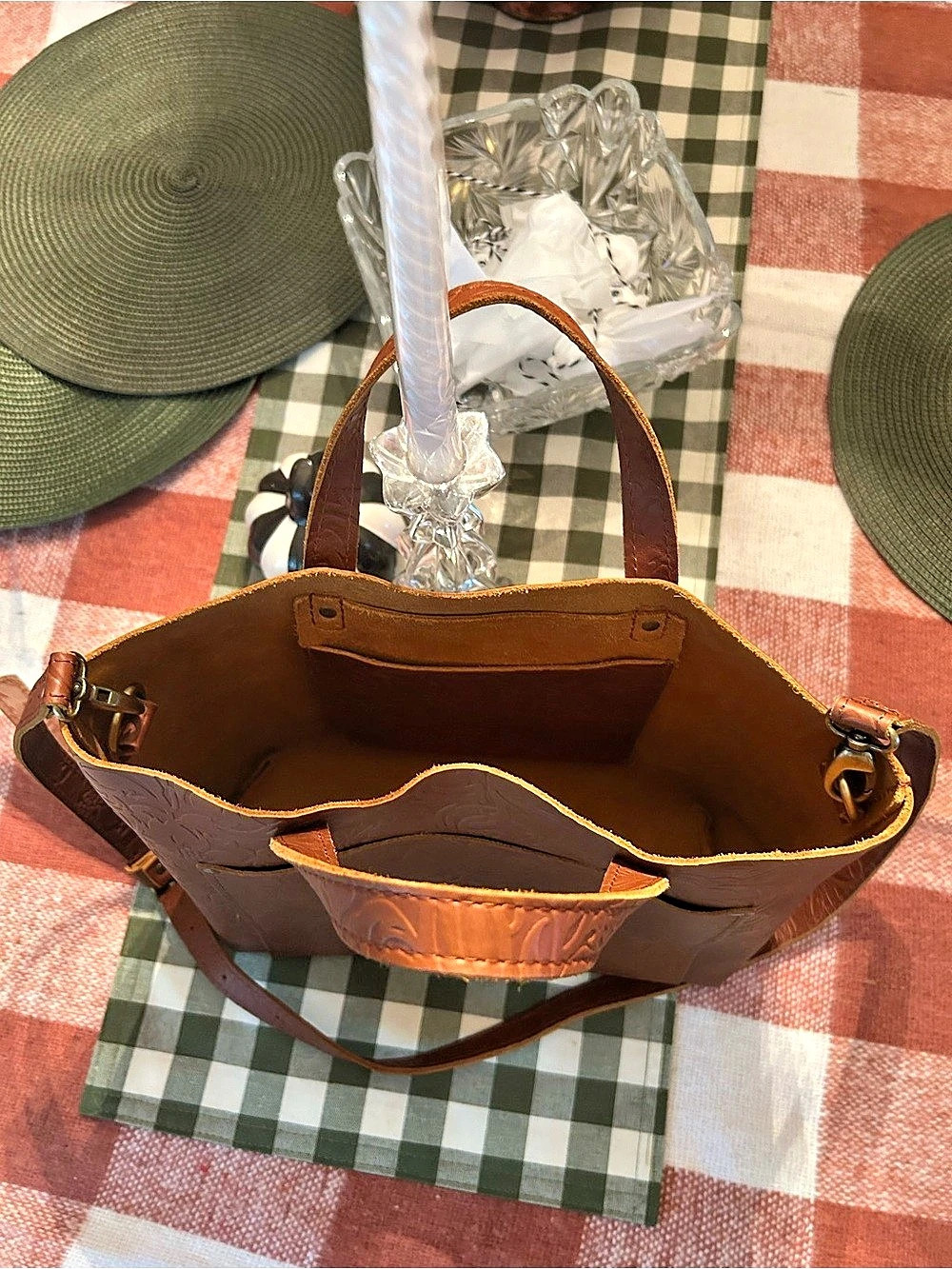 Portland Leather Medium Crossbody tote Meadow - Picture 4 of 8